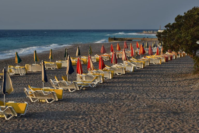 Top Resorts and Cruises for Luxurious Escapes